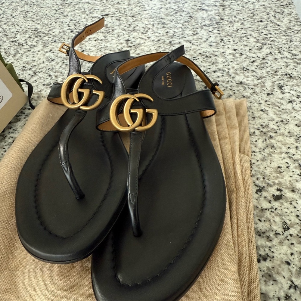 Gucci Black Leather Sandals
